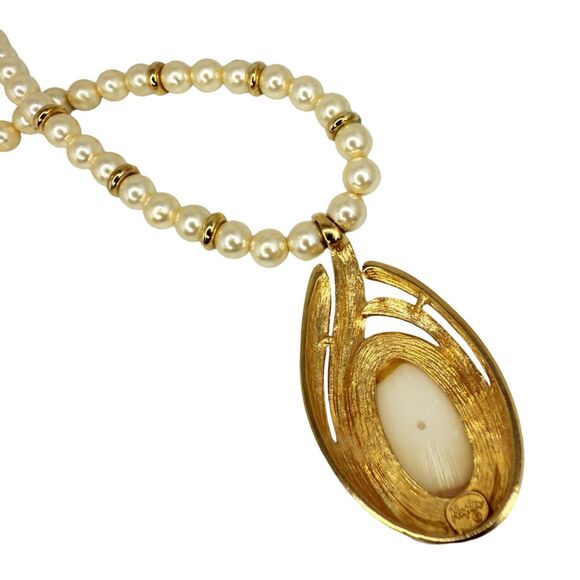 Vintage Napier Faux Pearl Gold Tone Pendant Necklace 24" - Picture 8 of 13